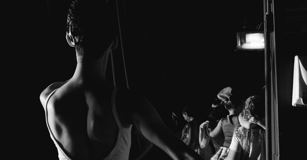 Tips for Staying Motivated in Online Dance Training